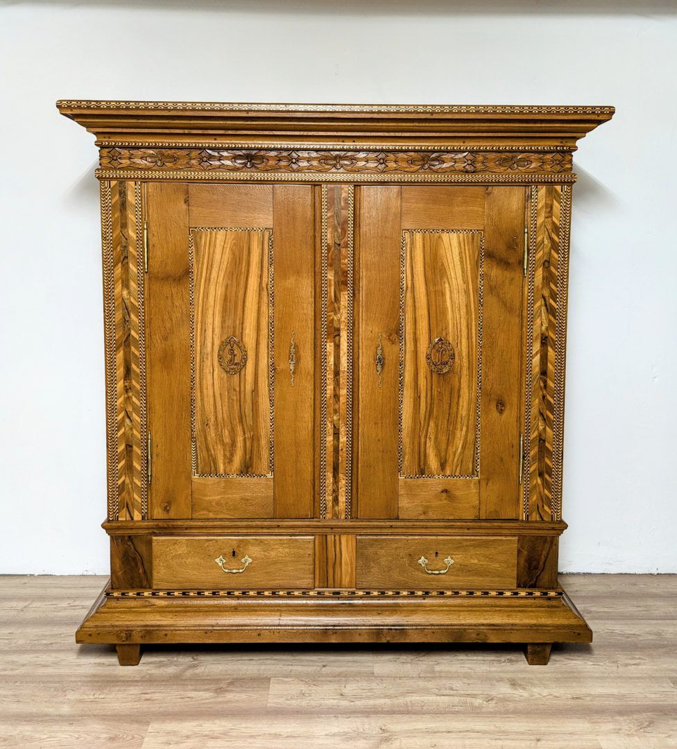 Eichenschrank, italienisch Barock, ca. outlet 1910