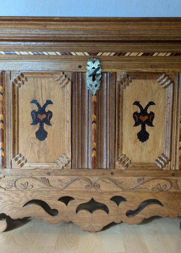 Barock Truhe Eiche mit Intarsien – Bild 5
